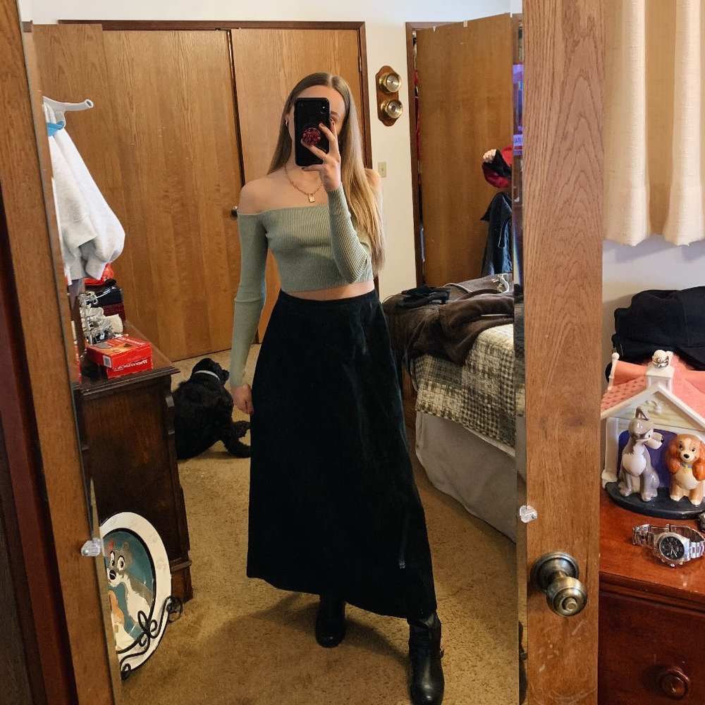 100% LEATHER BLACK SUEDE SKIRT